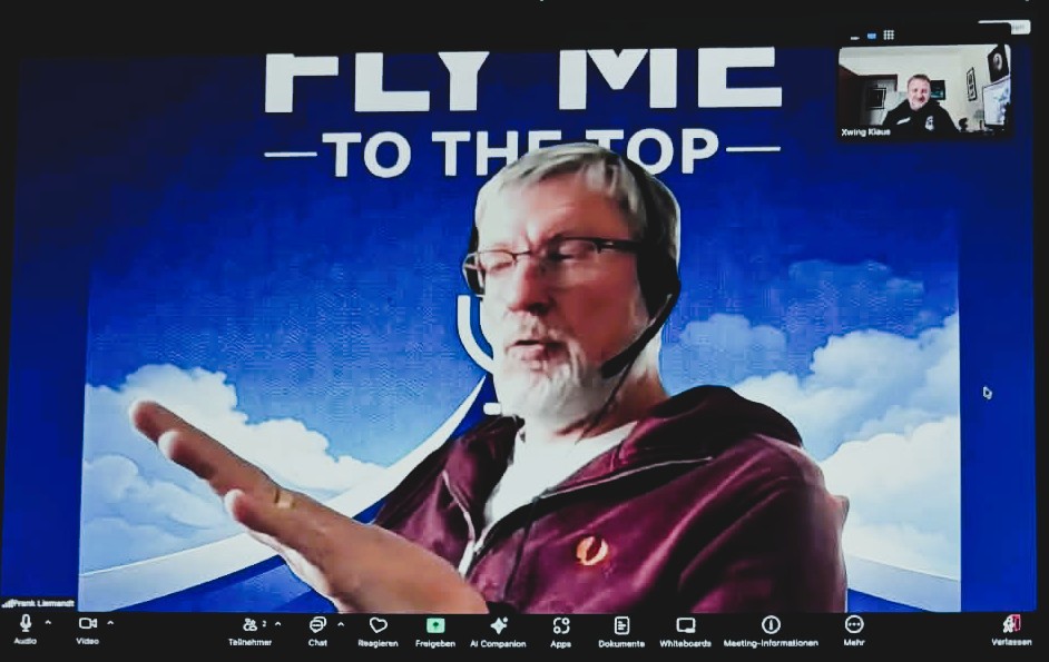 Push the Foto to get to the Podcast overview